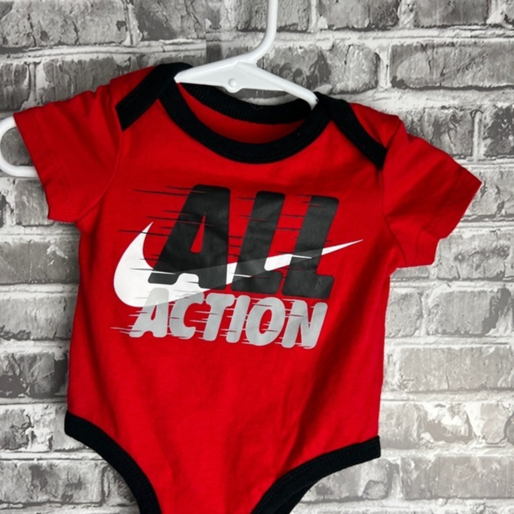 ‎Nike